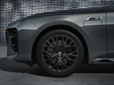 20” Y-spaak 911M, Pirelli banden – BMW 7 Serie en i7(G70 / G70BEV)