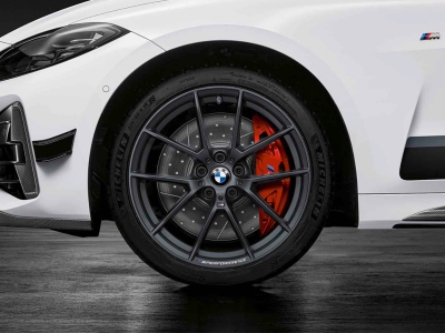 19” Y-spaak 898M, Pirelli banden – BMW 2 Serie, 3 Serie en 4 Serie