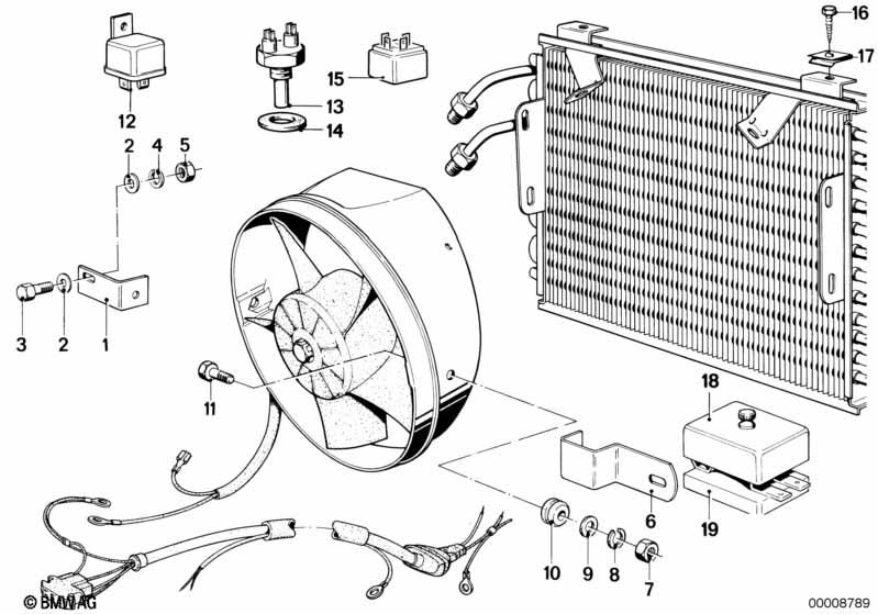 Aircondit.condensator en aanbouwdelen